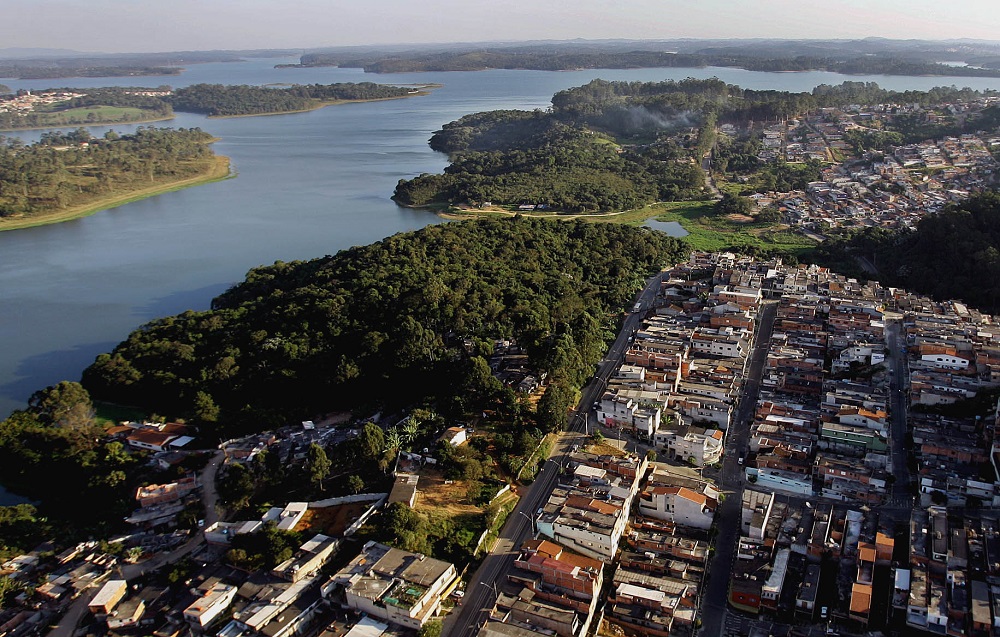 Ossada humana é encontrada em matagal perto da Represa Billings
