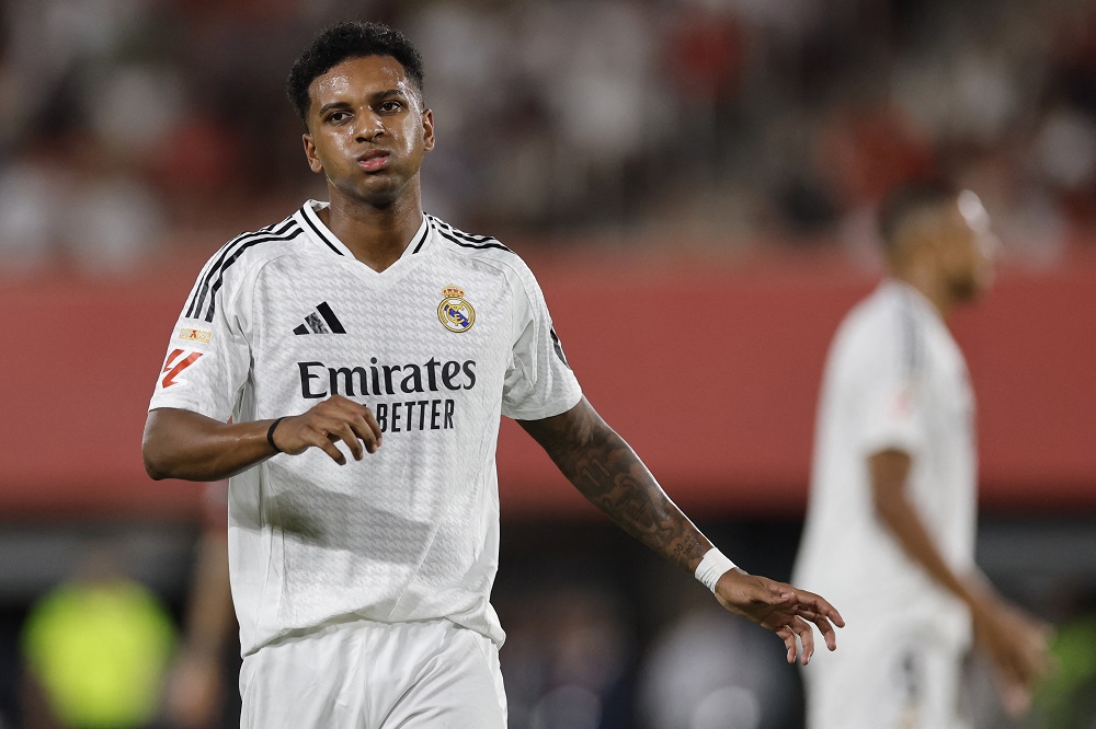 Rodrygo pega dois jogos de suspensão após insultar árbitro e fica fora da Champions 