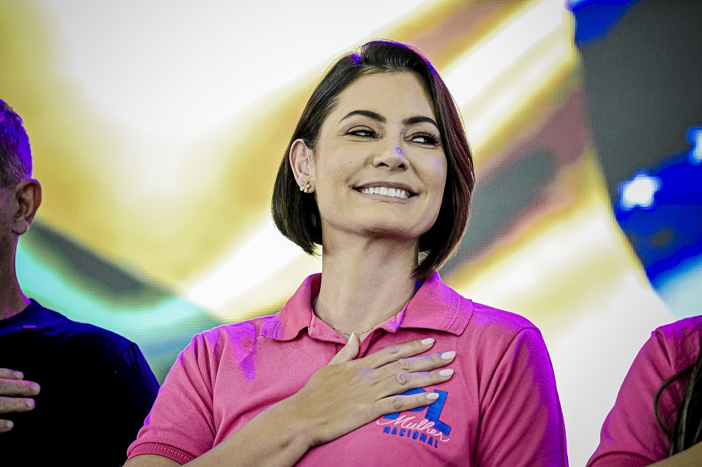 Michelle diz que política para surdos de Lula, elogiada por ela, é do governo Bolsonaro