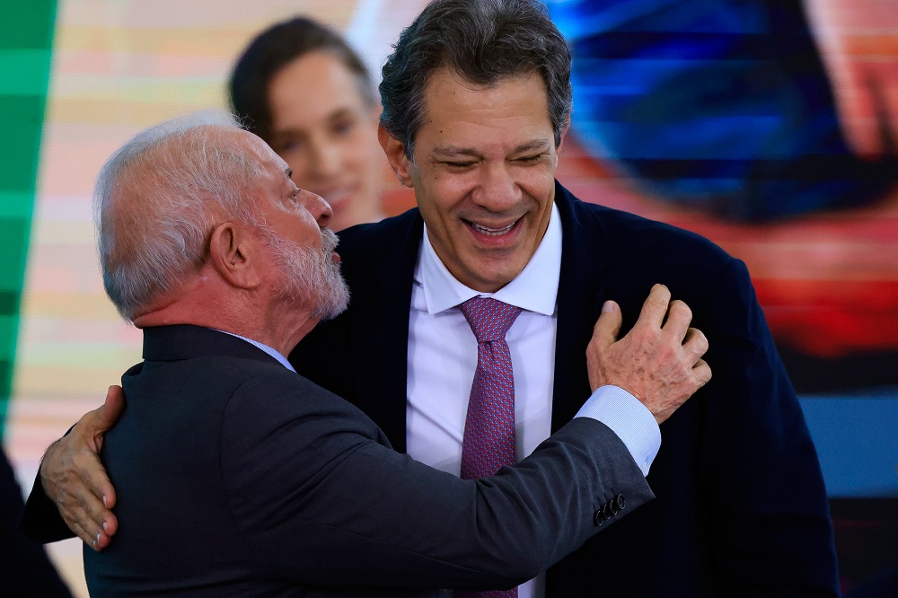 ‘Prefiro a pecha de gastador do que a de caloteiro’, afirma Haddad, em crítica ao governo anterior