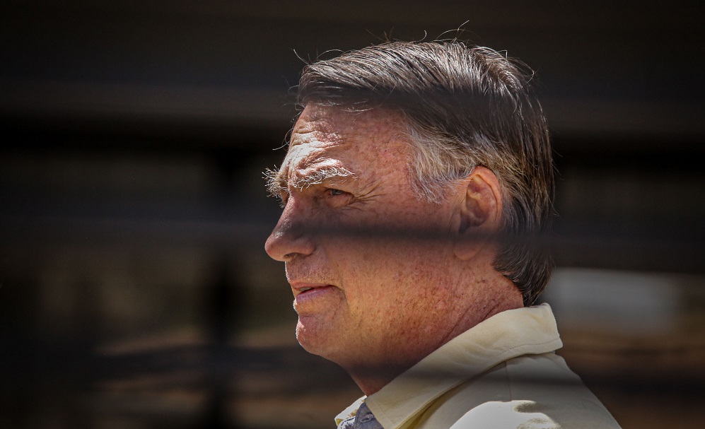 Bolsonaro volta ao centro cirúrgico para nova intervenção contra soluços