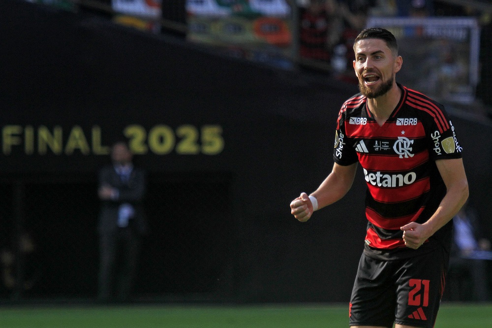 Jorginho, do Flamengo, critica Chappell Roan e acusa cantora de desrespeitar sua filha
