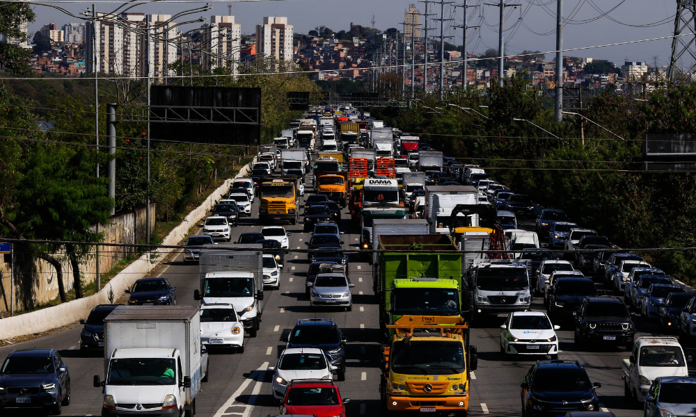 Lei da cadeirinha 2026: Guia técnico e normas de segurança vigentes