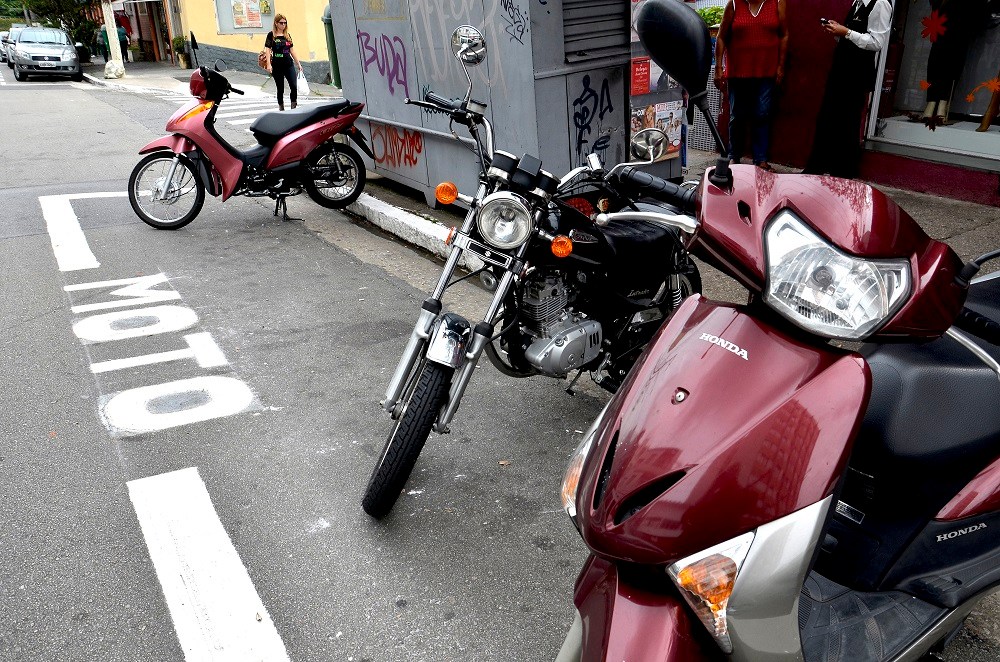 Governo de SP lança portal para tirar dúvidas sobre isenção de IPVA para motos