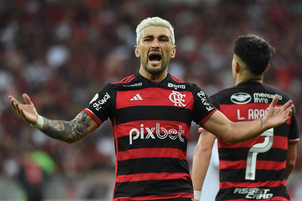 Arrascaeta entra na lista dos 30 jogadores mais decisivos do mundo; veja ranking