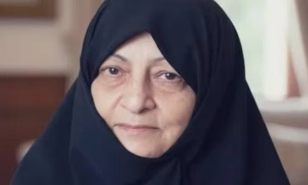 Esposa de Ali Khamenei também morreu após ataque, diz mídia iraniana