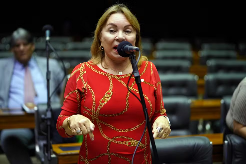 Deputada Gorete Pereira é apontada como articuladora de organização criminosa no INSS