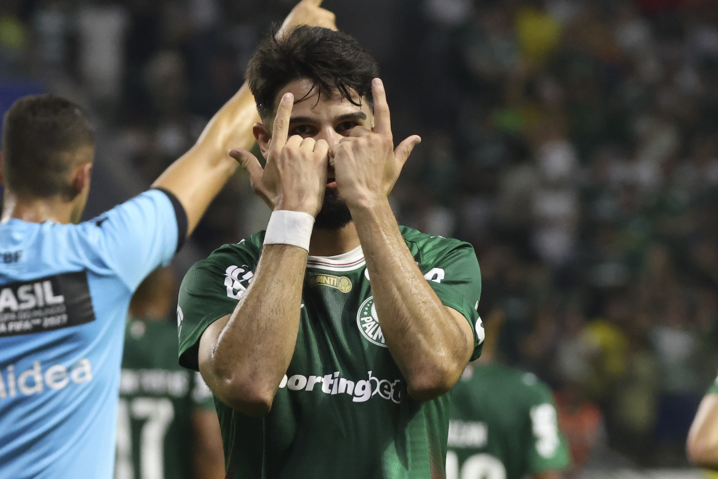 Palmeiras vence o Mirassol e se mantém vivo na briga pela ponta