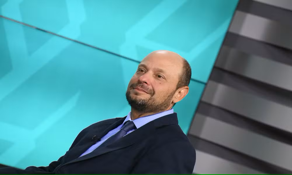 INSS acumula 130 proposições na Câmara em 2026 e pressão parlamentar antecede demissão de Waller