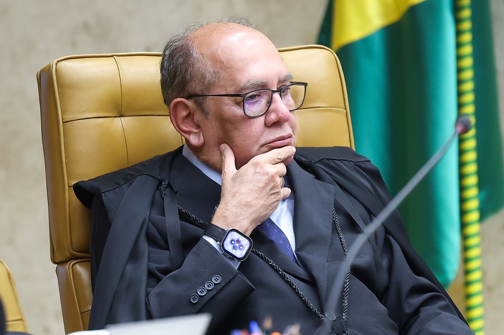 Gilmar suspende julgamento sobre nomeação de parentes em cargos políticos