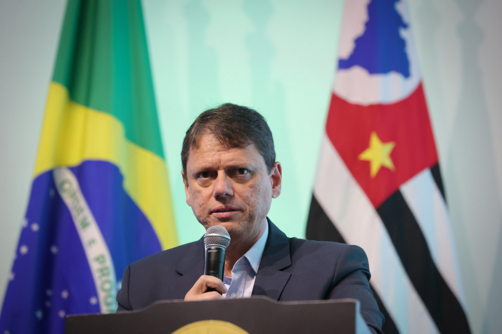 Filiados ao partido de Tarcísio, ex-tucanos devem ajudar governador no interior de SP