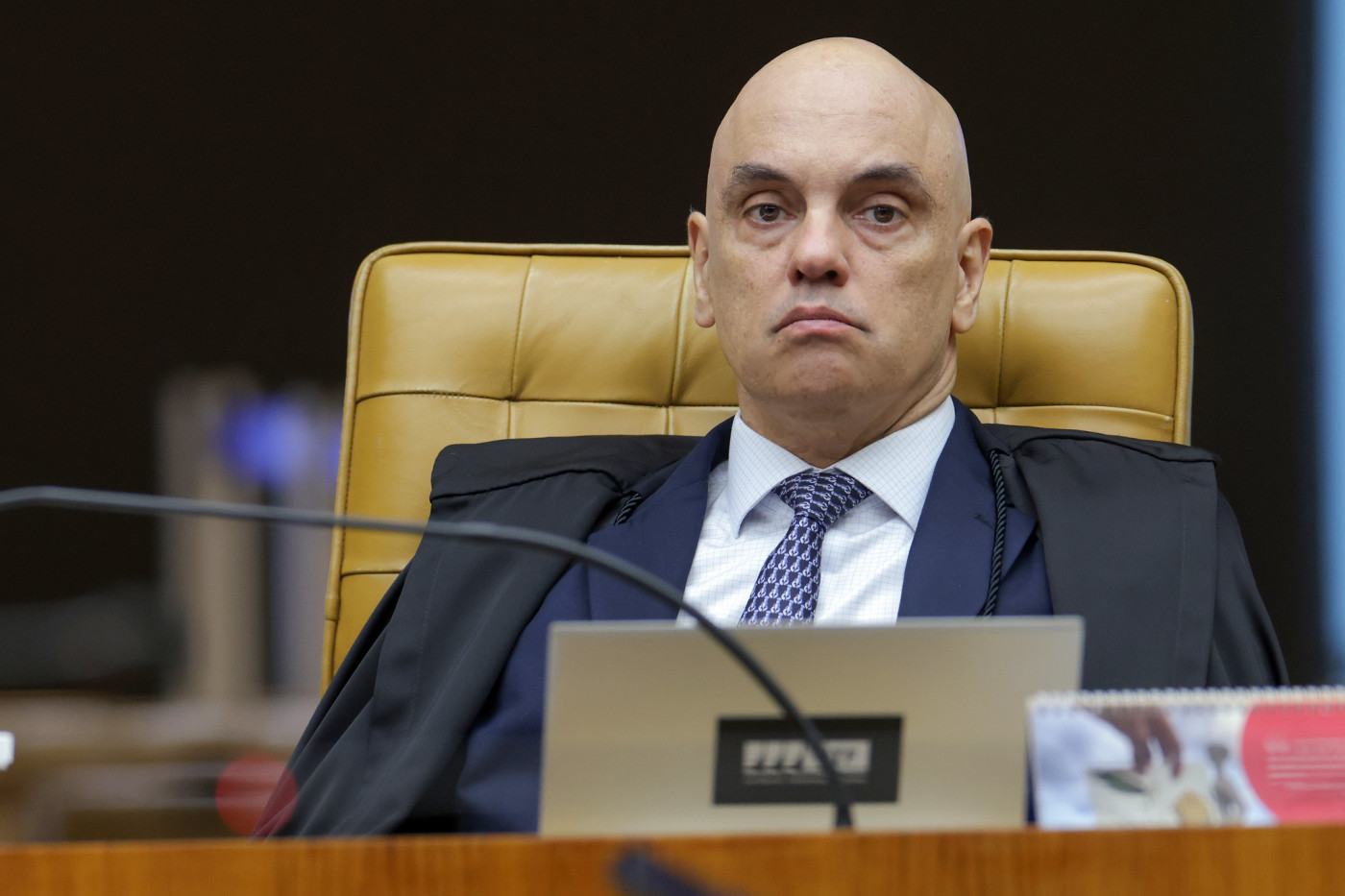 Associações se opõem à decisão de Moraes contra blogueiro acusado de perseguir Dino