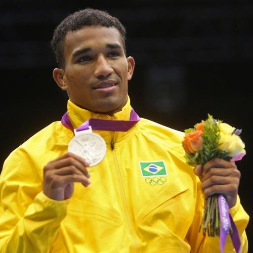 Medalha de prata à venda: o desabafo necessário de Esquiva Falcão