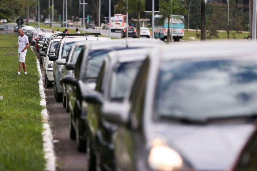 Guia da película solar: como se proteger do sol forte no carro
