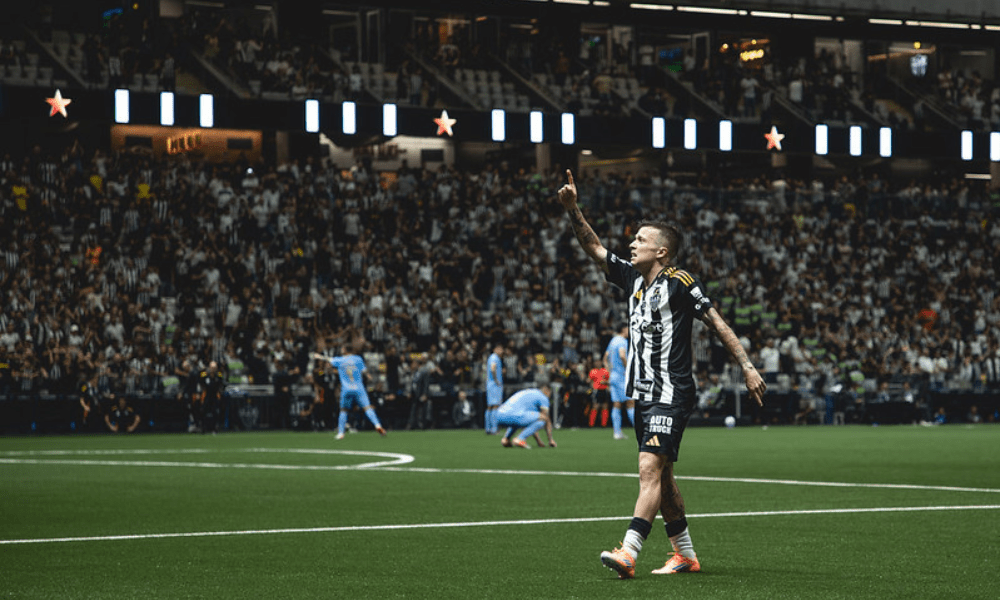 Bernard expõe ambiente ruim com Cuca após classificação do Atlético-MG na Copa Sul-Americana