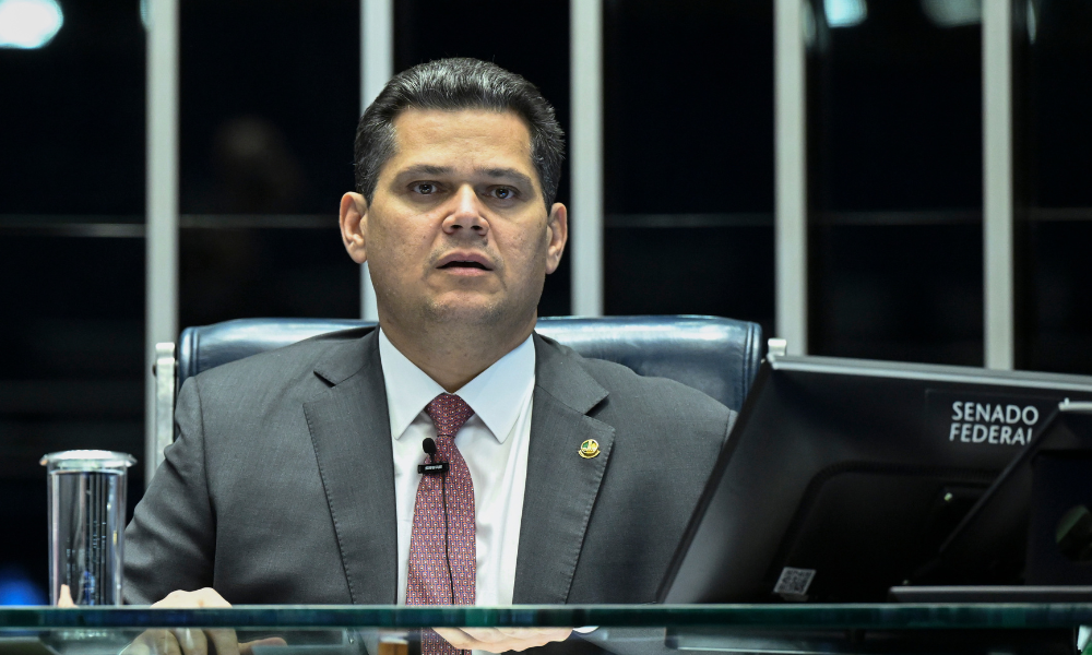Lei do Impeachment: Alcolumbre critica decisão ‘monocrática’ de Gilmar Mendes