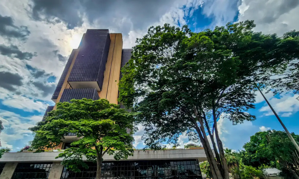Copom reduz taxa de juros de 14,75% para 14,50% ao ano