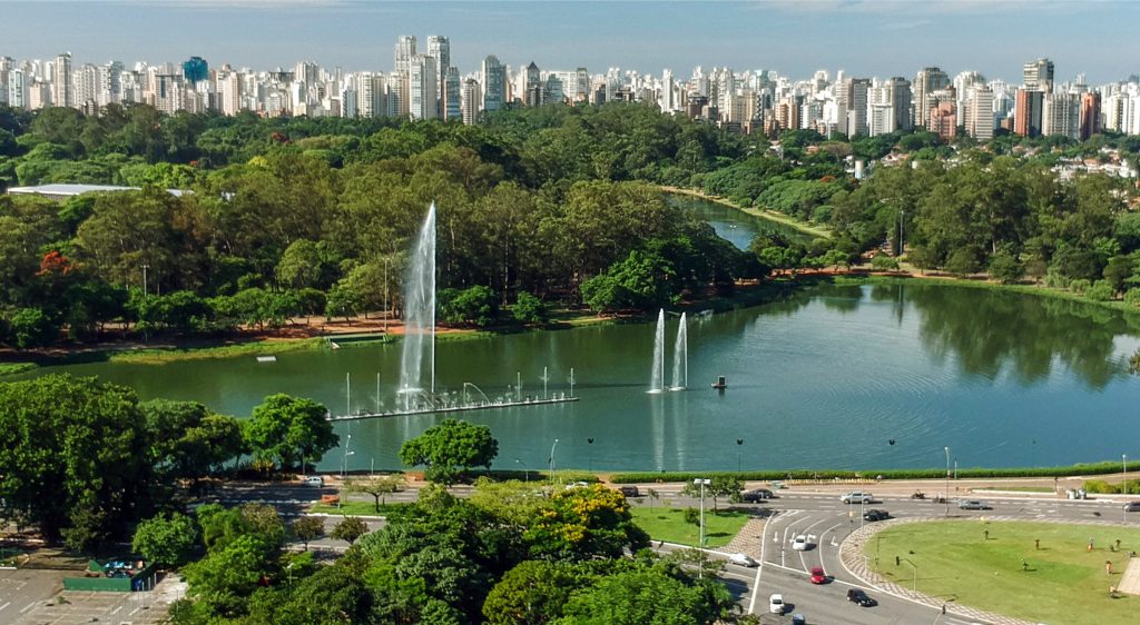 Clima sp Previsão do tempo para sábado (06), em SP: tempo abafado No decorrer das horas, o aquecimento diurno junto com a umidade do ar, geram condições para pancadas de chuva isoladas