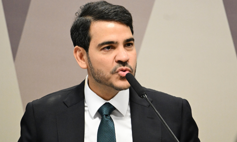 Em sabatina na CCJ, Messias afirma que STF precisa se manter aberto ao aperfeiçoamento