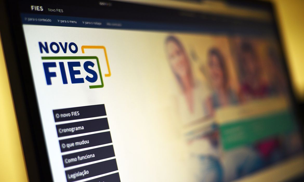 Fies 2026: inscrições para vagas remanescentes terminam nesta quarta