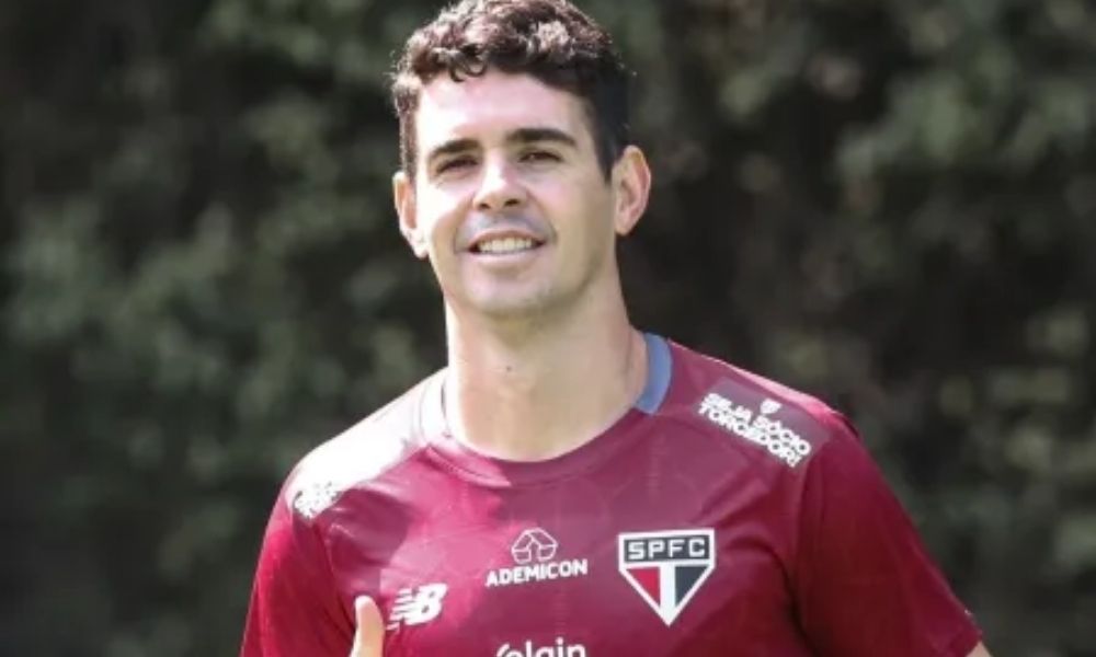 Oscar anuncia aposentadoria aos 34 anos: ‘Queria fazer mais pelo São Paulo’