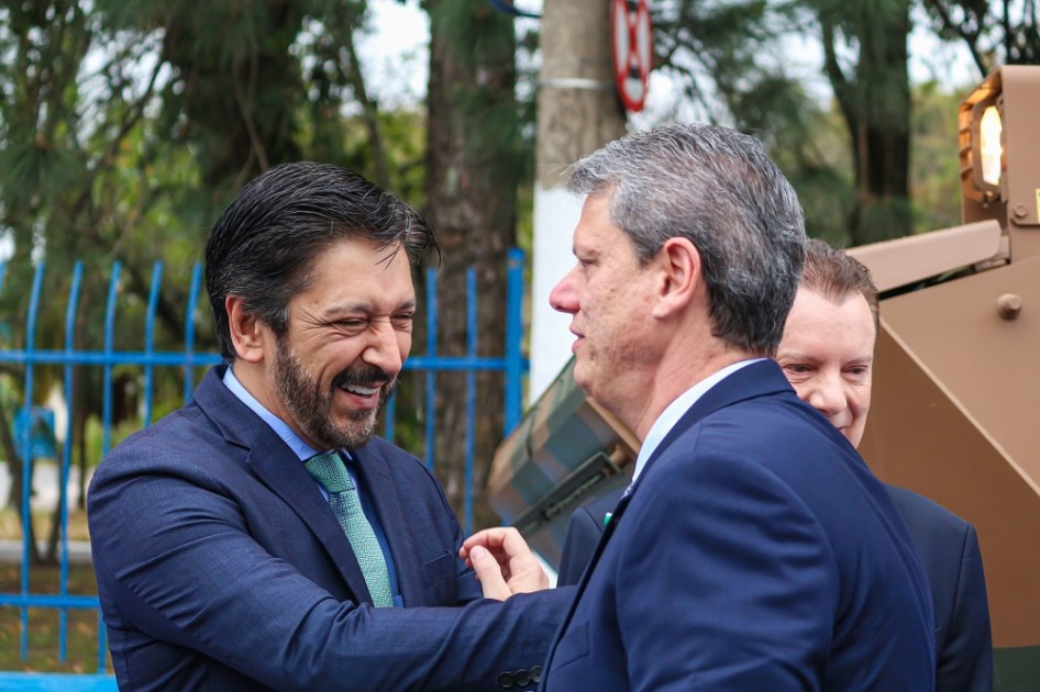 Nunes e Tarcísio