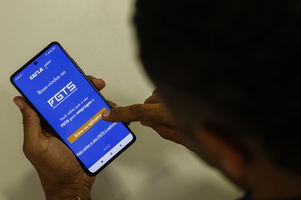 Desenrola Brasil: uso do FGTS para pagar dívidas começa nesta segunda-feira 