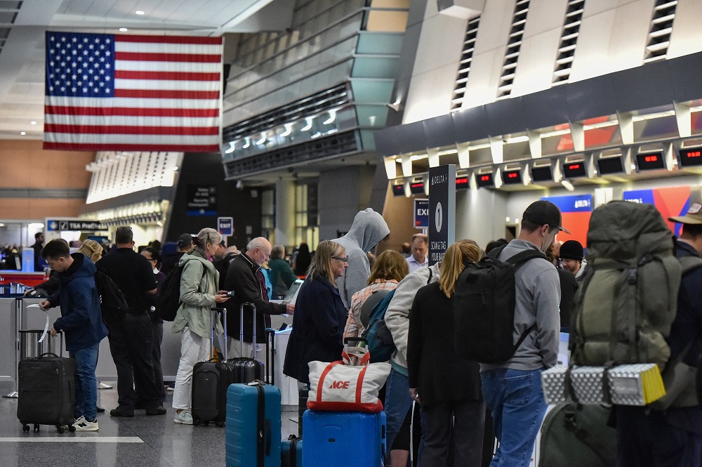 EUA anunciam inspeção de segurança à distância em aeroportos; entenda