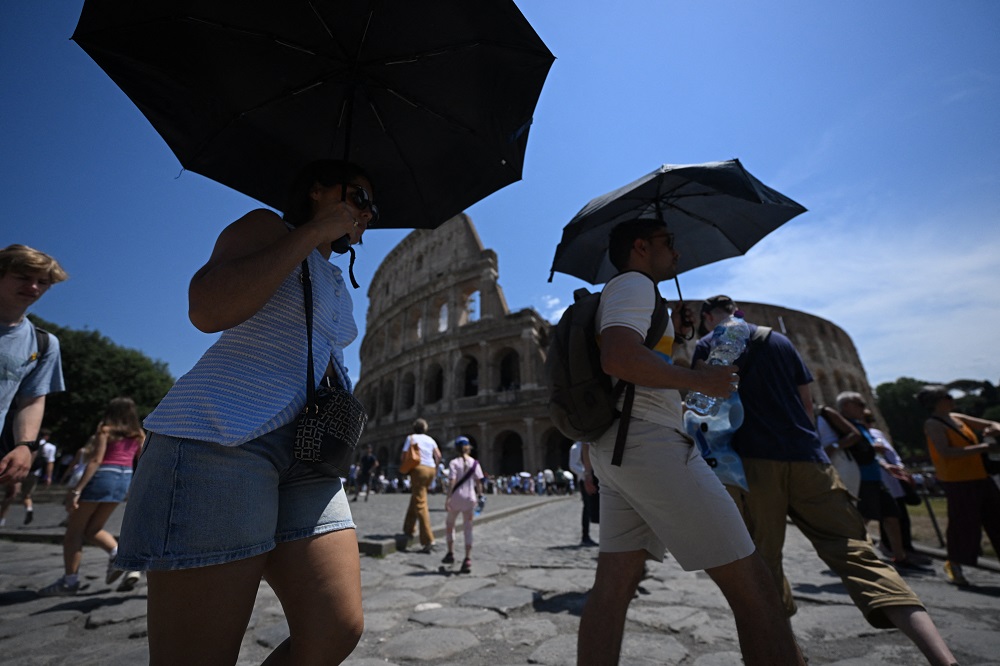 Onda de calor põe Itália em alerta e bate recordes em França e Portugal