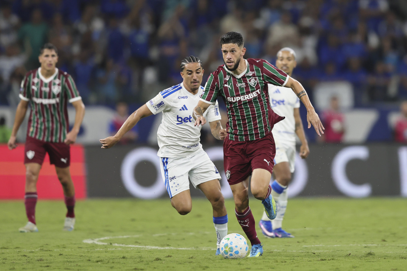 Fluminense sai na frente, mas cede empate ao Cruzeiro no Mineirão