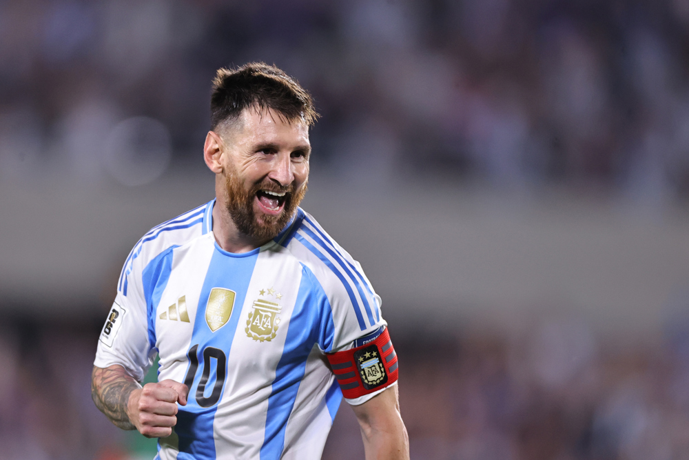 Com jogo bruto e genialidade de Messi, a Argentina chega à final de novo e com mais uma virada histórica