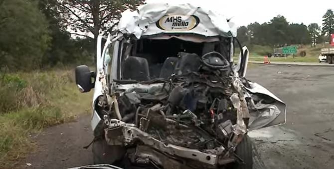 Acidente de trânsito no Paraná deixa sete mortos