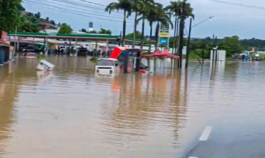 Fortes chuvas atingem Pernambuco