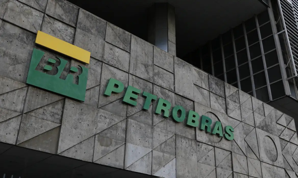 Petrobras fecha 1º trimestre com lucro de R$ 32,6 bi, queda de 7,2%