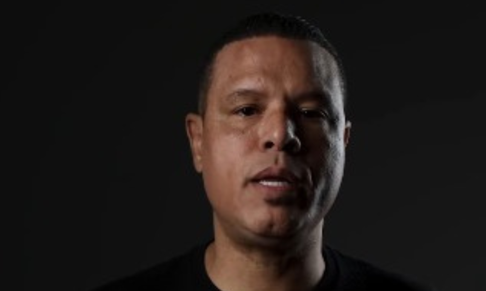Luis Fabiano lança pré-candidatura a deputado federal: 'Novos desafios'