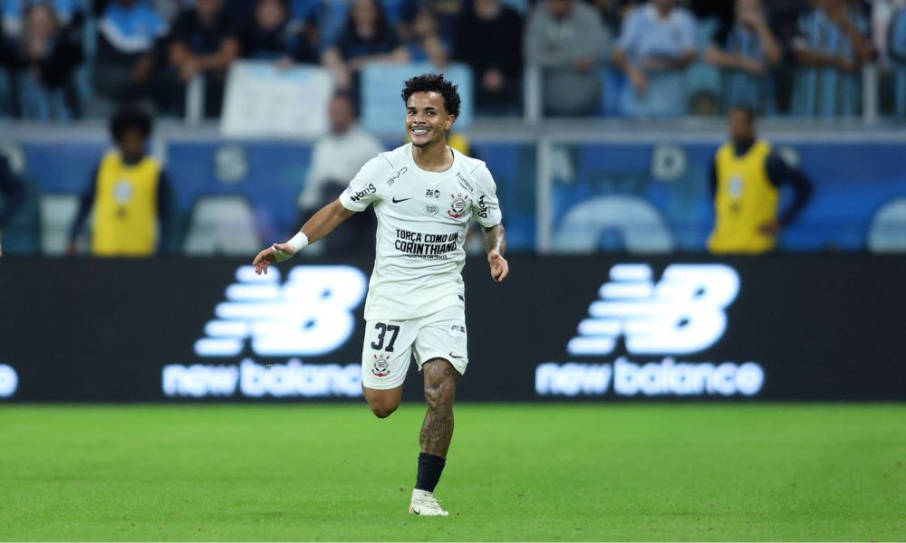 Corinthians domina o Grêmio e vai para a pausa da Copa na parte de cima da tabela