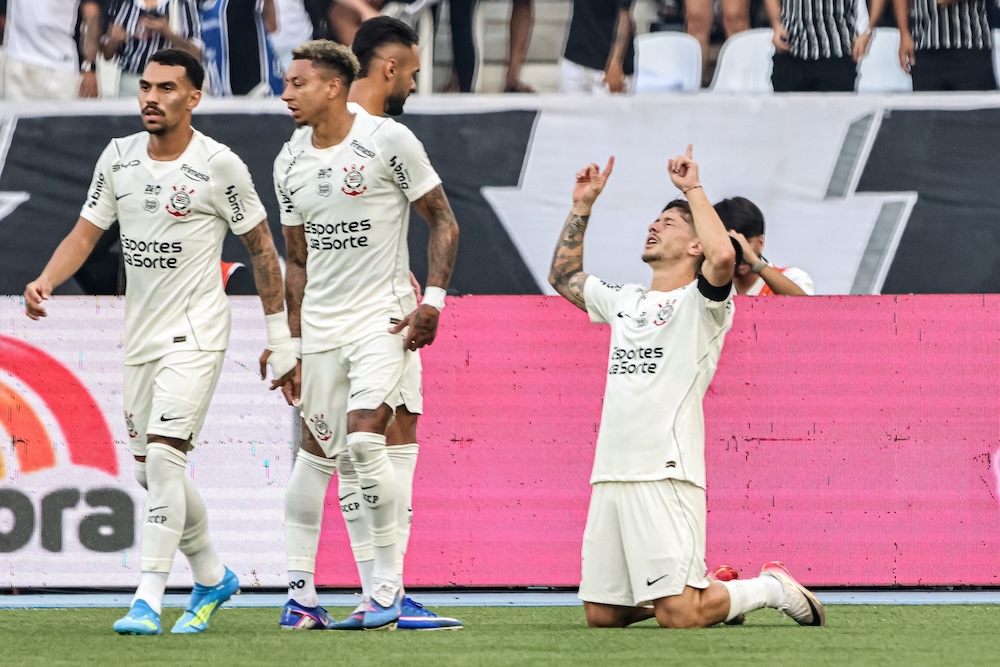 Corinthians perde no Brasileirão e cai para zona de rebaixamento