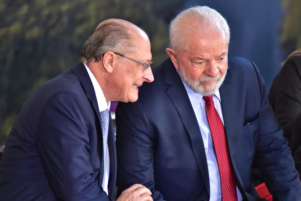 Lula está definindo nova indicação ao STF, diz Alckmin após rejeição de Messias  