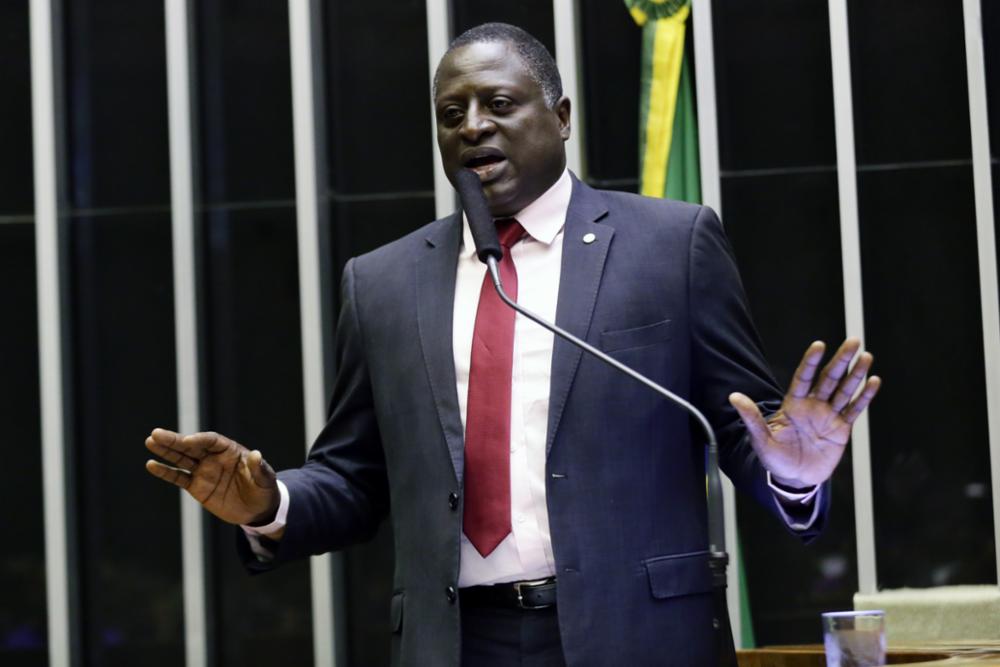 Indicado ao Senado por Roraima, Hélio Lopes registra candidatura como “Hélio Bolsonaro”