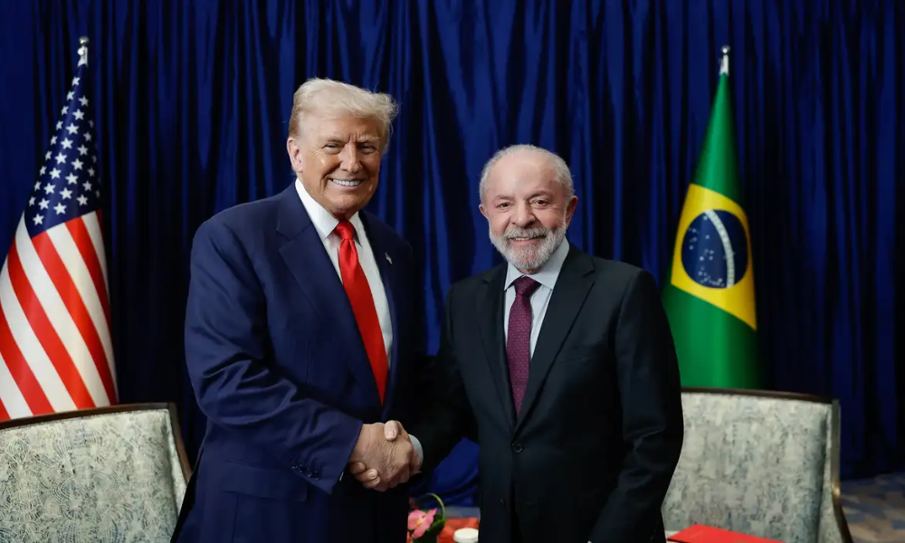 Trump trata autonomia do Brasil como delito para impor tarifas, diz The Guardian