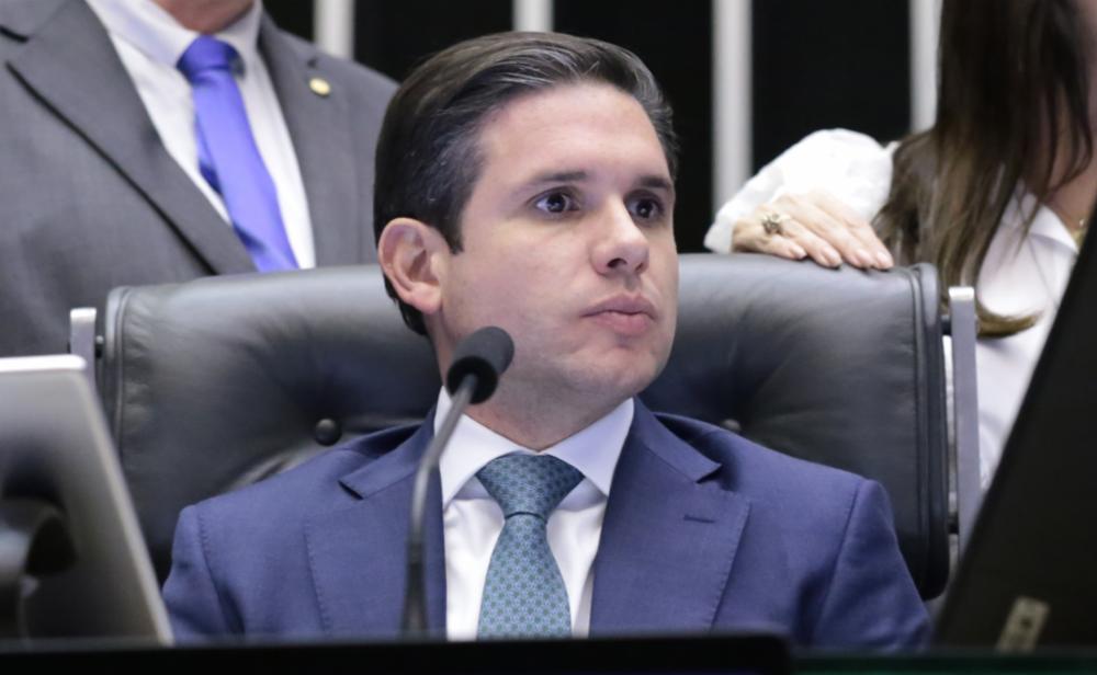 Motta destaca sanção do projeto que isenta salários de até R$ 5 mil do Imposto de Renda