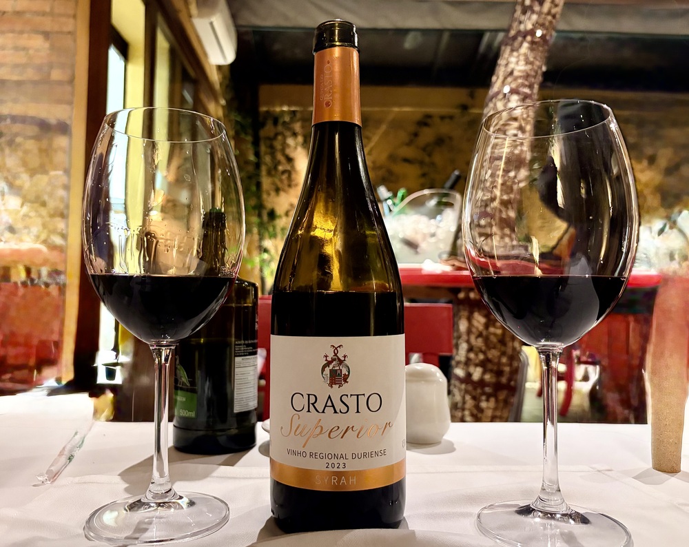Vinhos tintos portugueses de regiões distintas