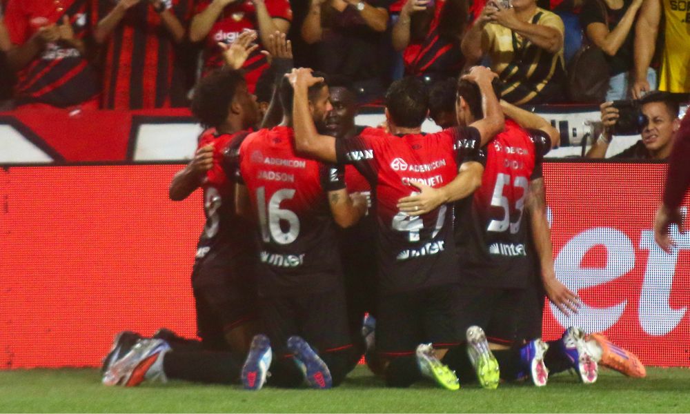 Athletico-PR x Vitória: onde assistir ao vivo, horário e transmissão