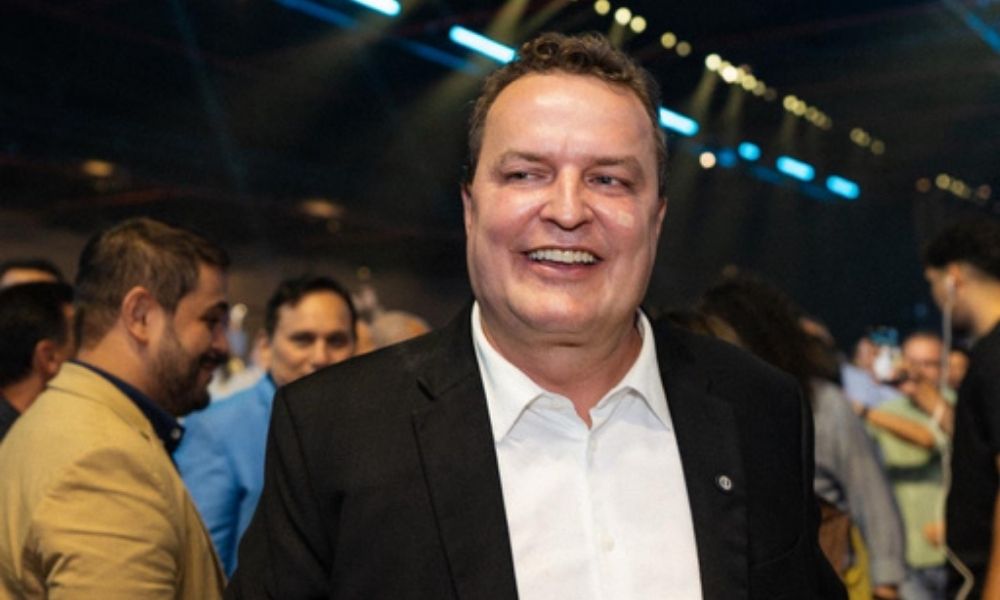 Max Russi aposta em Flávio, filia 30 prefeitos e projeta Podemos como força eleitoral em MT
