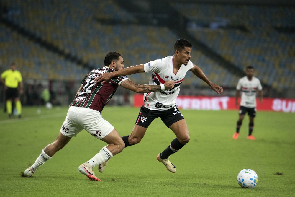 São Paulo perde para o Fluminense e estaciona no quarto lugar do Brasileirão