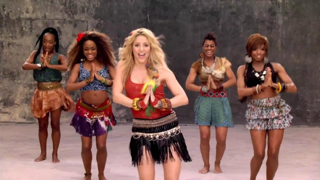 Shakira no clipe de sua música Waka Waka