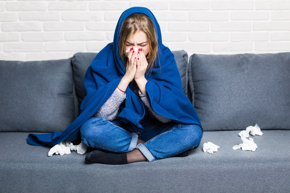 O que fazer para evitar crises de rinite e alergia com a chegada do outono