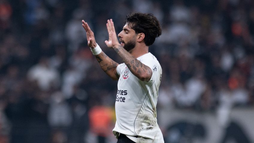 Yuri Alberto, do Corinthians, comemora o seu gol na partida de volta entre Corinthians e Barra (SC)