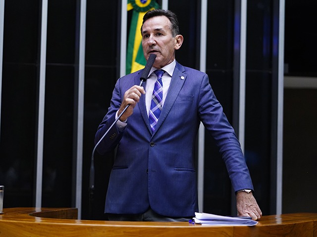 Novo teto do MEI será de até R$ 140 mil, diz relator
