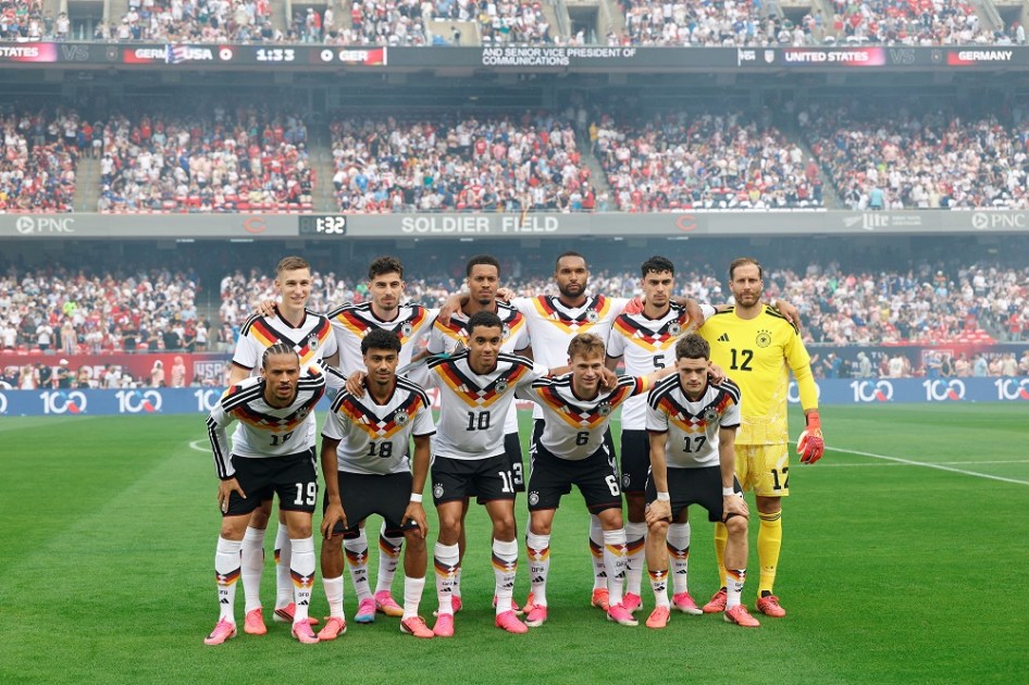 Time da seleção alemã posa antes de amistoso